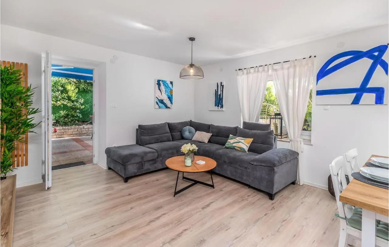3 Bedroom Amazing Home In Kraljevica Holiday home